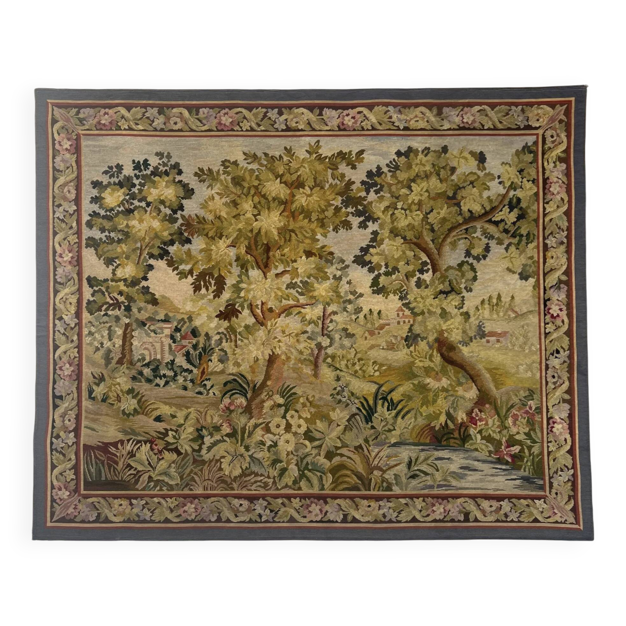 Tapisserie verdure dans le goût d’Aubusson sur châssis (214 x 176 cm)