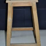 Rustic tabouret made in Périgord