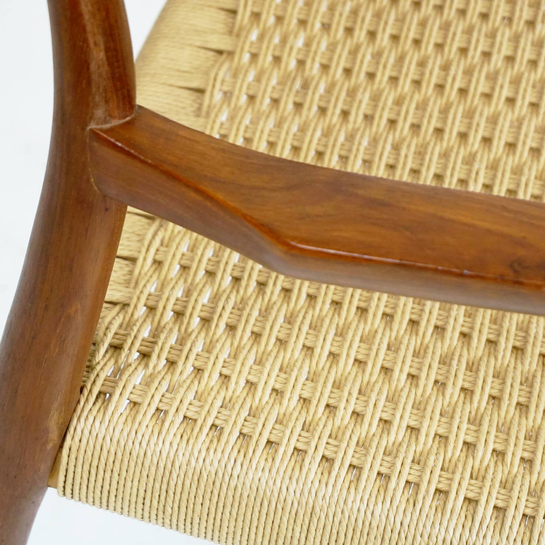 Sculptural Scandinavian Modern Armchair Mod. 57 in Teck and Paper