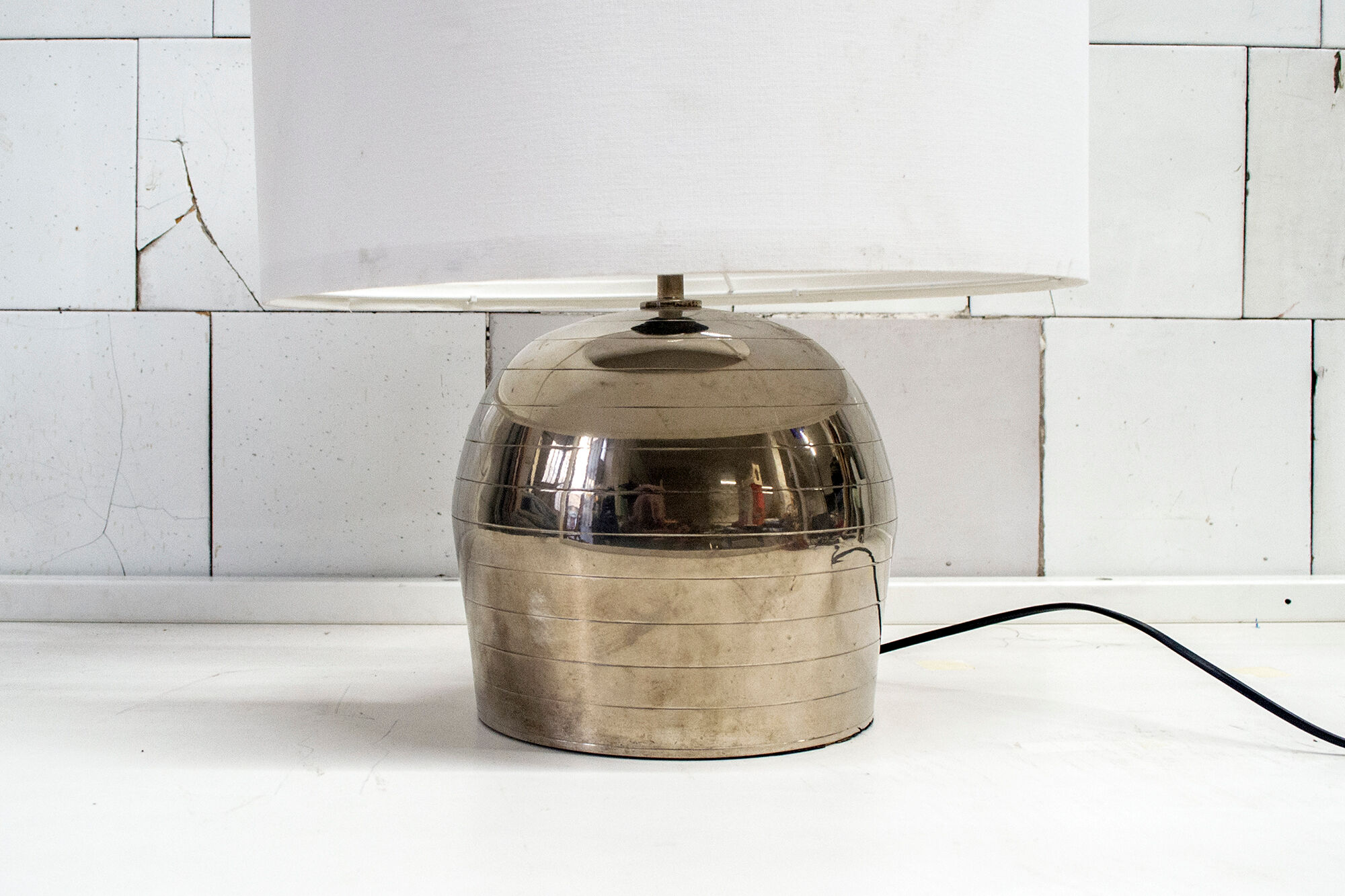 Chromed metal table lamp anni '70 italia