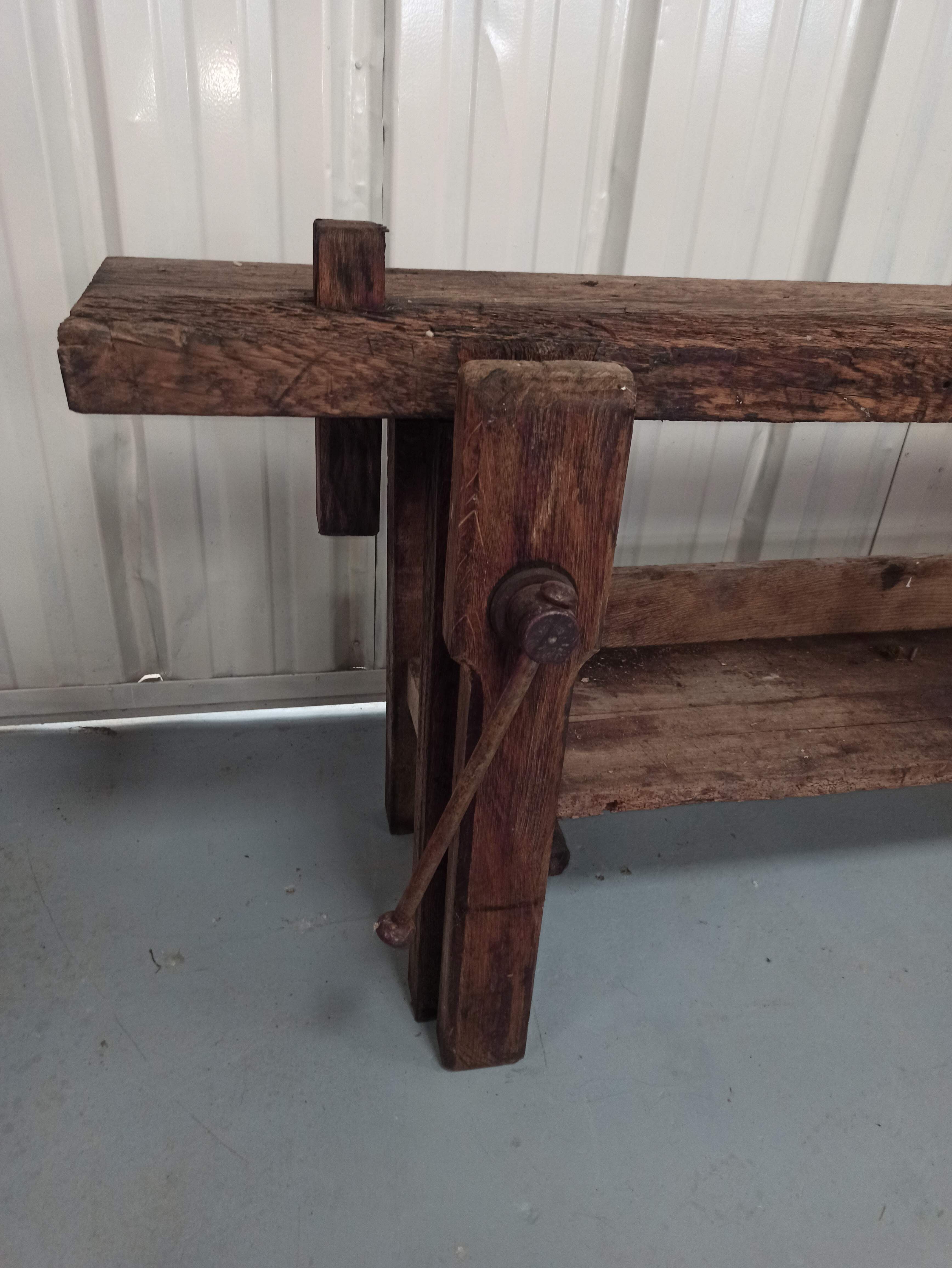 2m40 - Large old wooden workbench - vice - valet