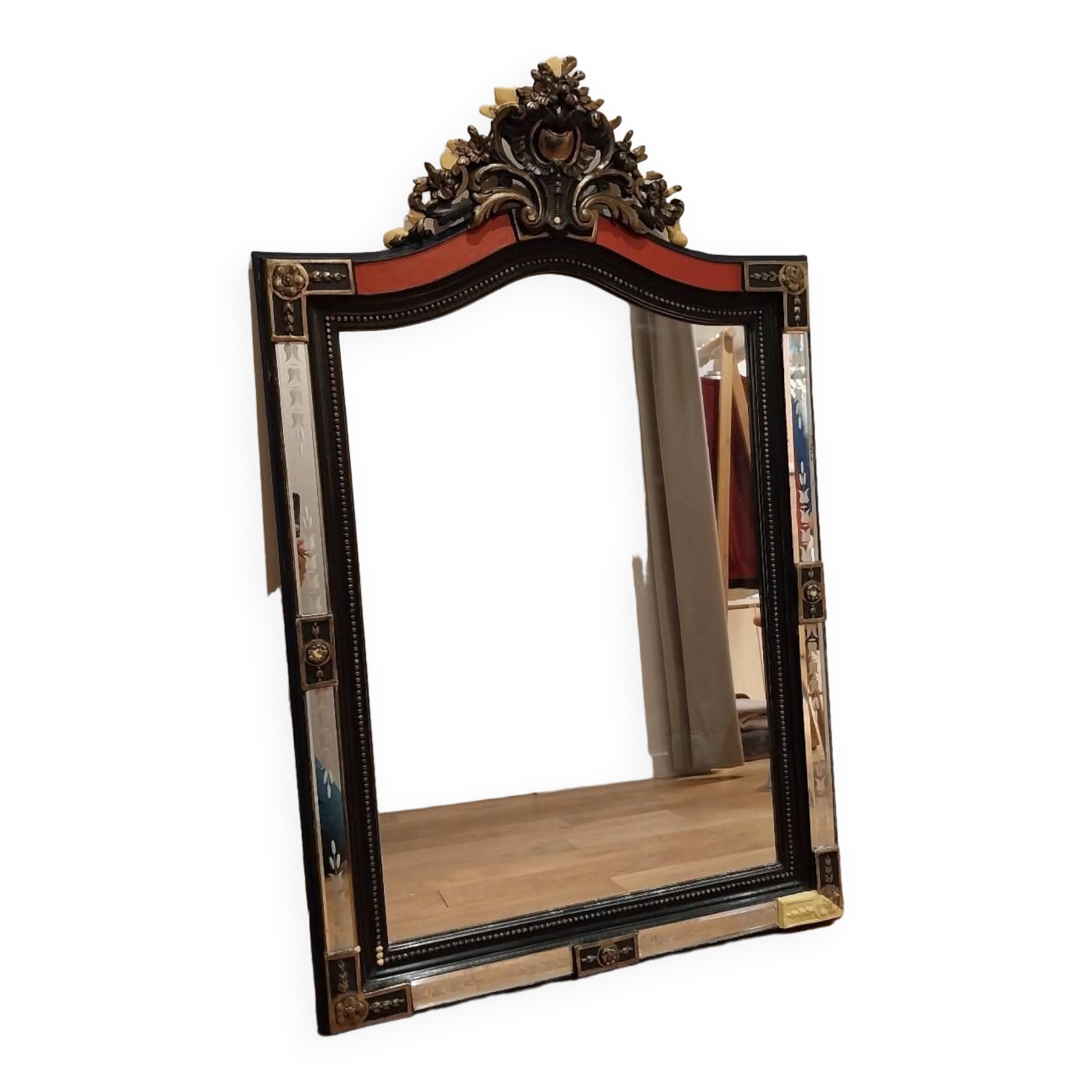 Mirror with glazing beads from the Napoleon III period