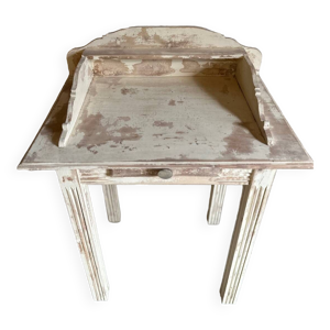 Petit meuble patiné