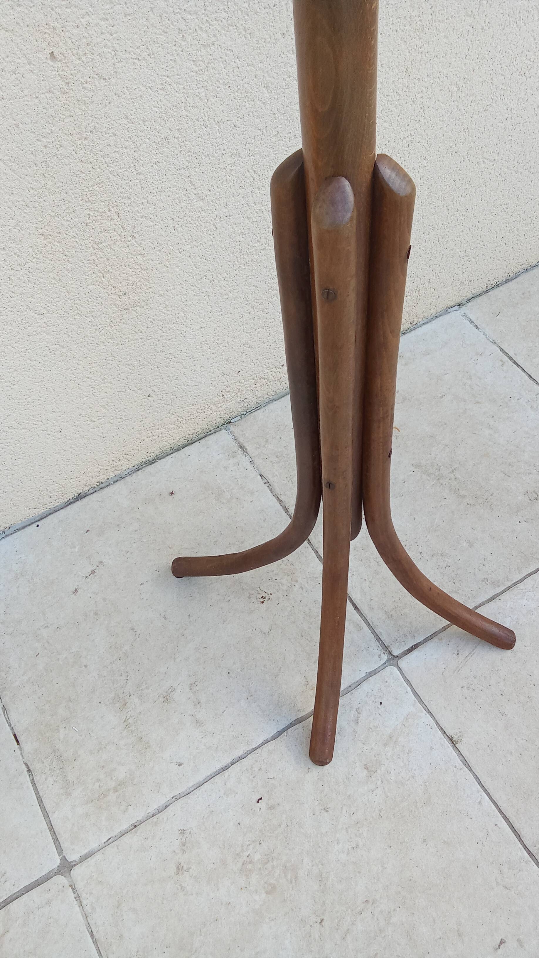Vintage bistro parrot coat rack