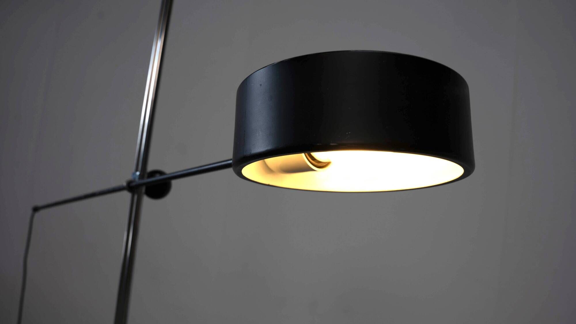 Lampe de sol architecturale par Reggiani