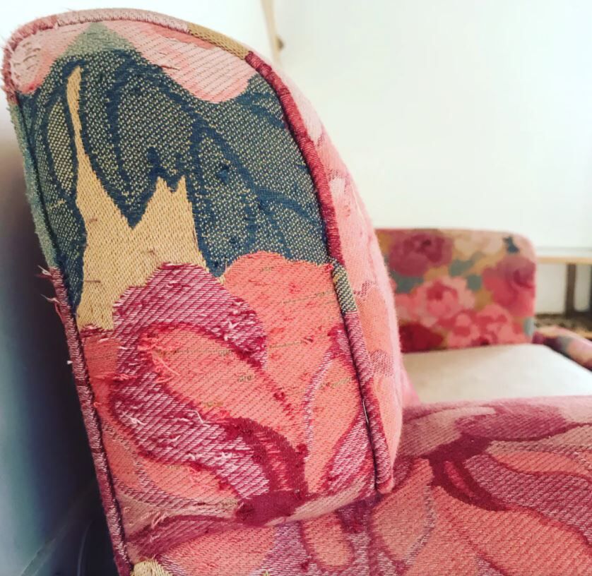 Vintage floral sofa Schwartz