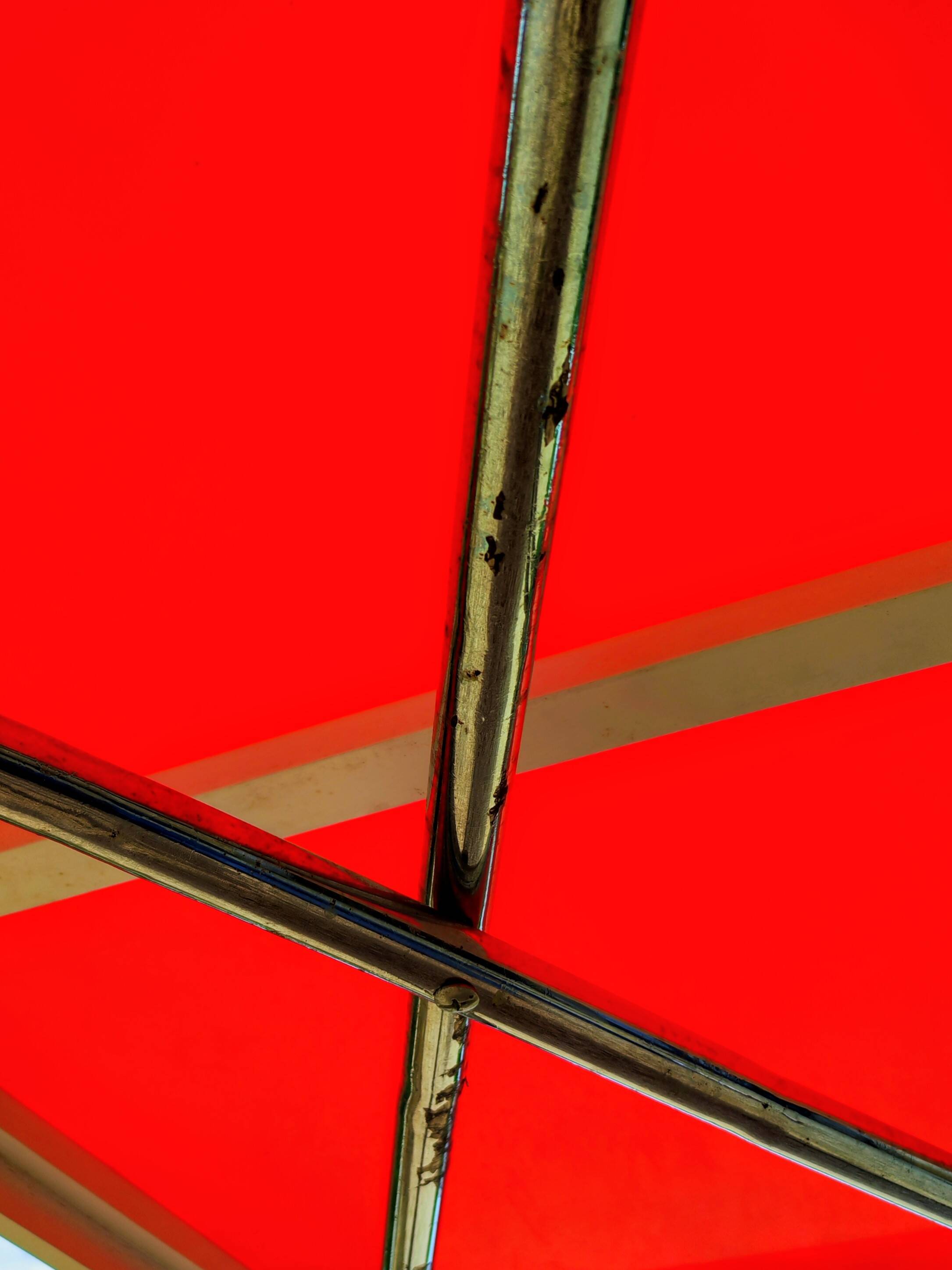 Table "floating" Space age 1970 Red Glass and Dove Tail - 140x80cm