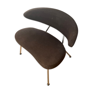chaise couleur taupe