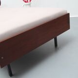 Daybed in violet 1960