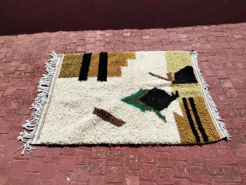 Handmade Moroccan Berber rug 150/250cm