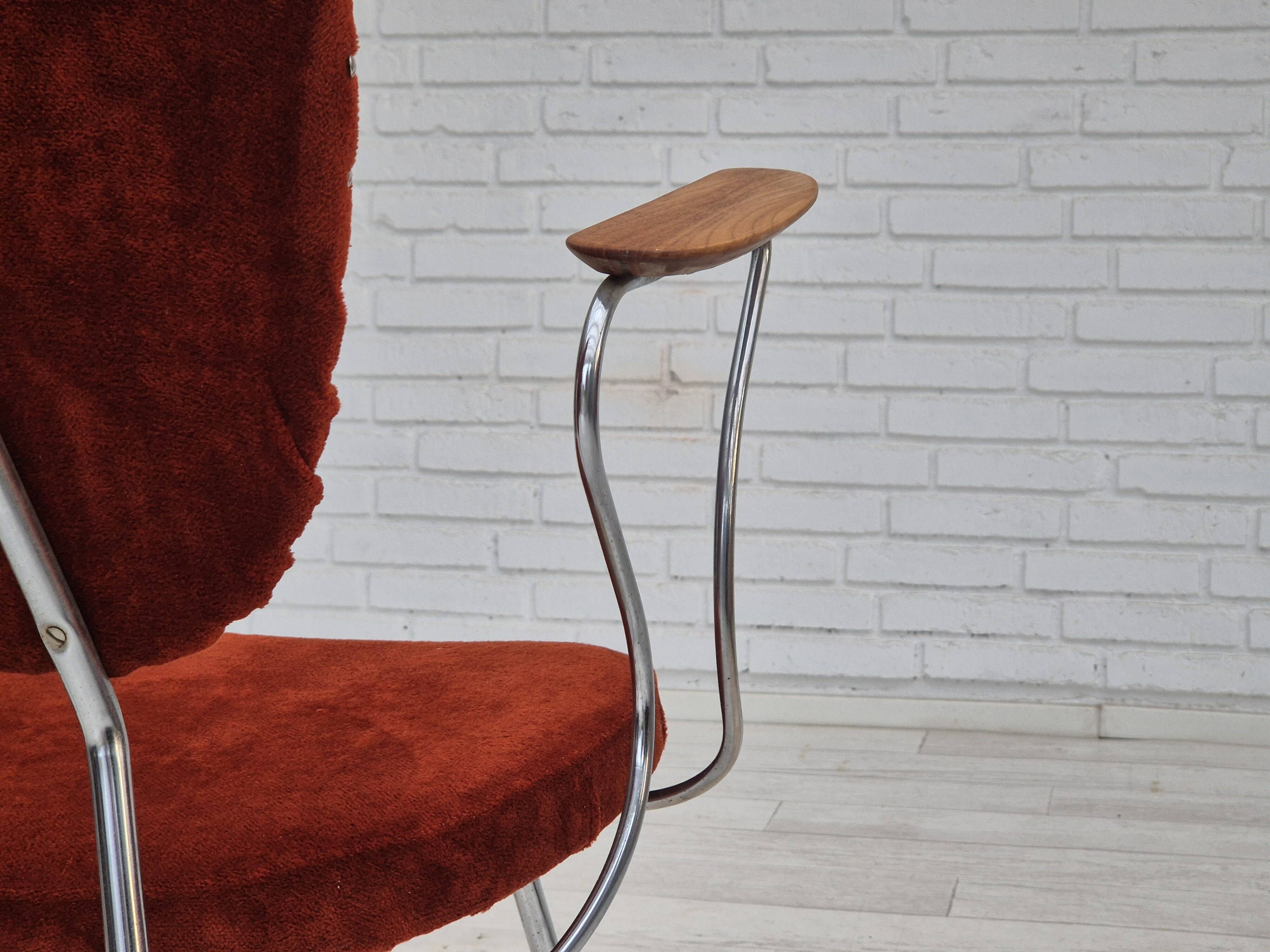 Fauteuil danois des années 1960, état d'origine, accoudoirs en bois de teck, acier chromé.