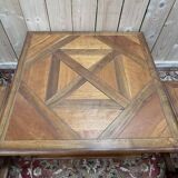 Table basse et bouts de canapés de style Louis XIII en parquet