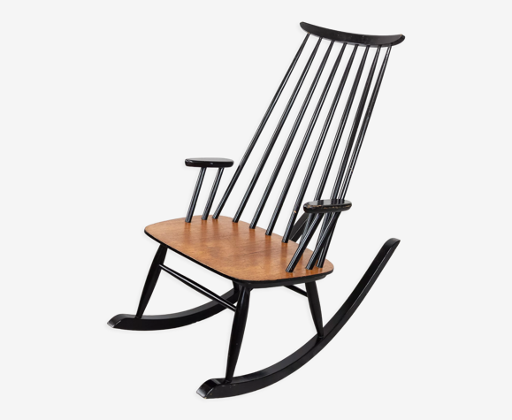 Rocking-chair par Varjosen Puunjalostus pour Uusikylä