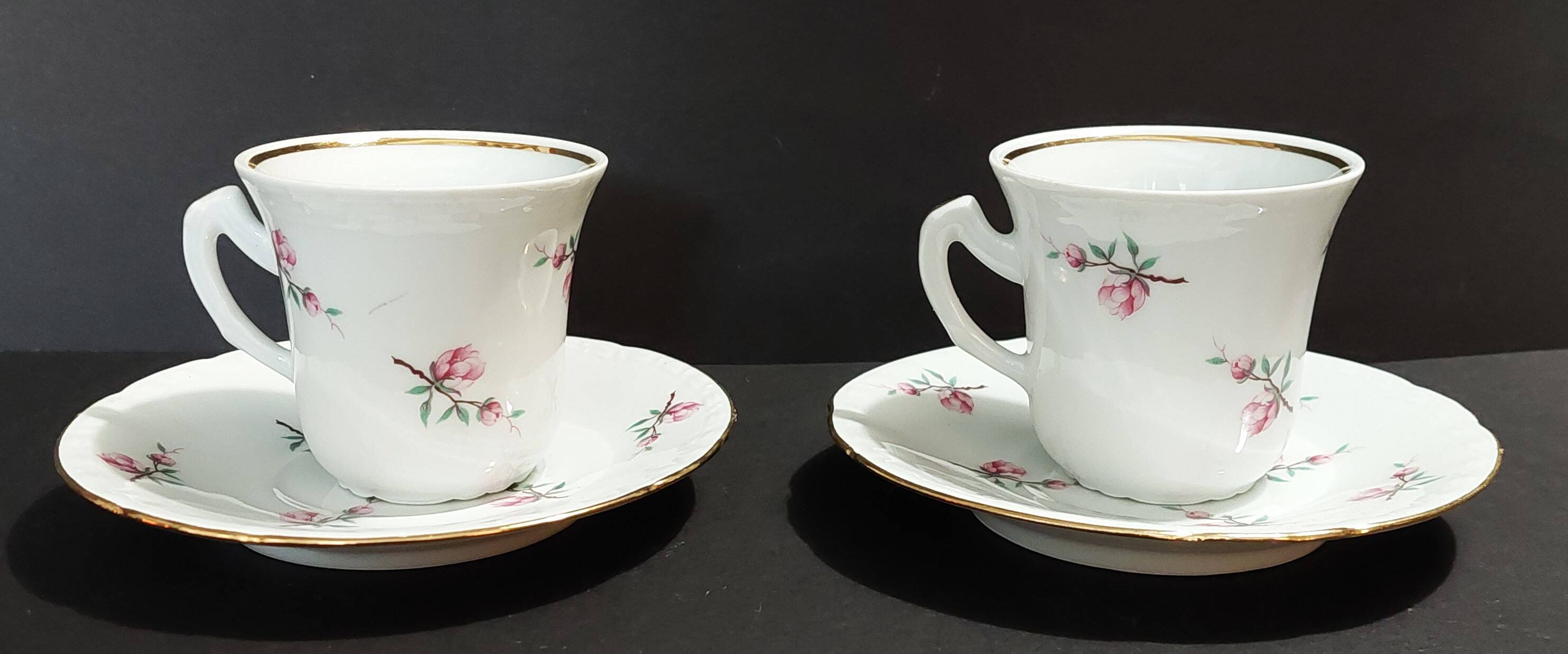 Pair of 20th century Couleuvre porcelain coffee cups