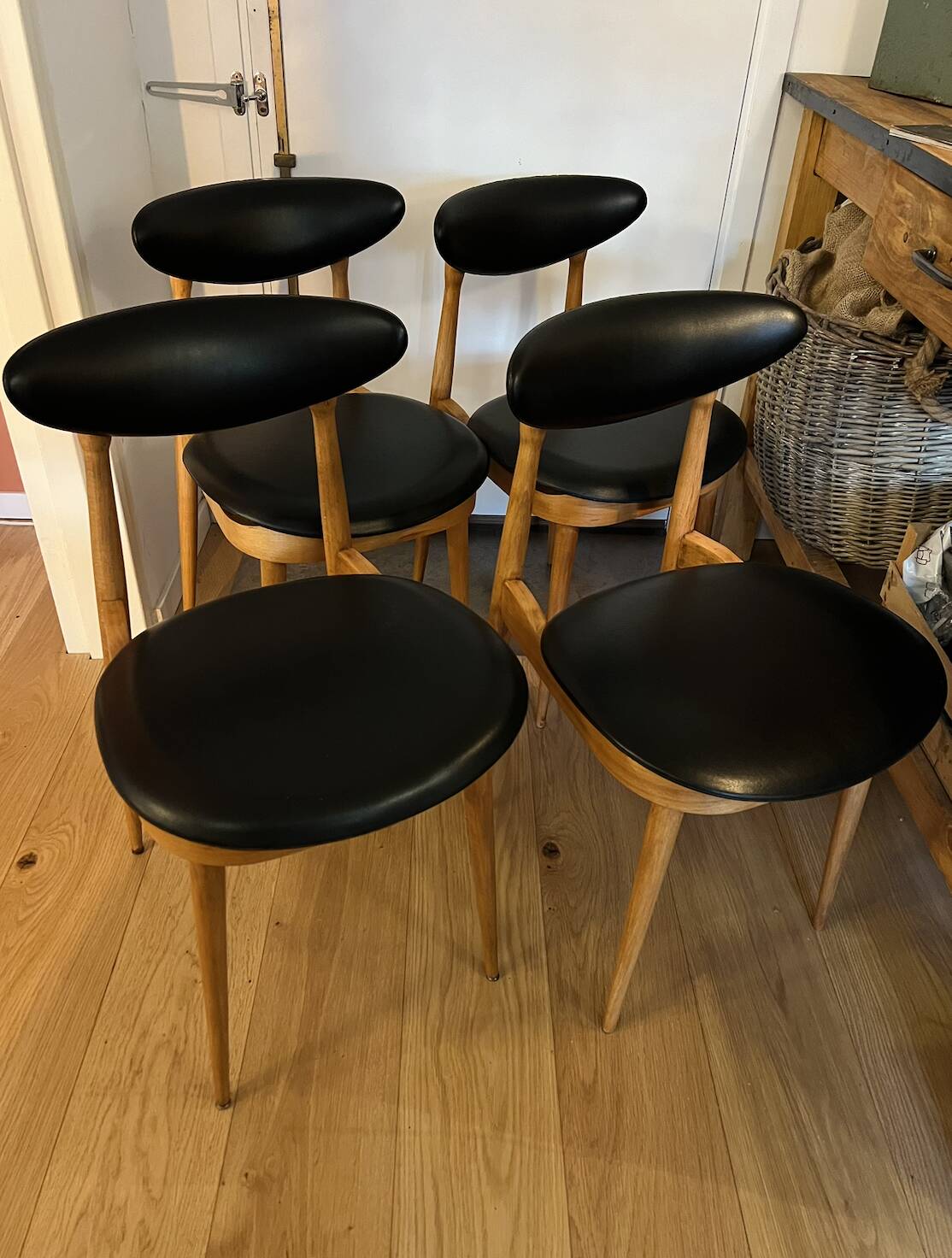 Pierre Guariche Unicorn chairs (golden oak, matte varnish)