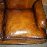 Howard & Son restored leather canapé, width 145 cm