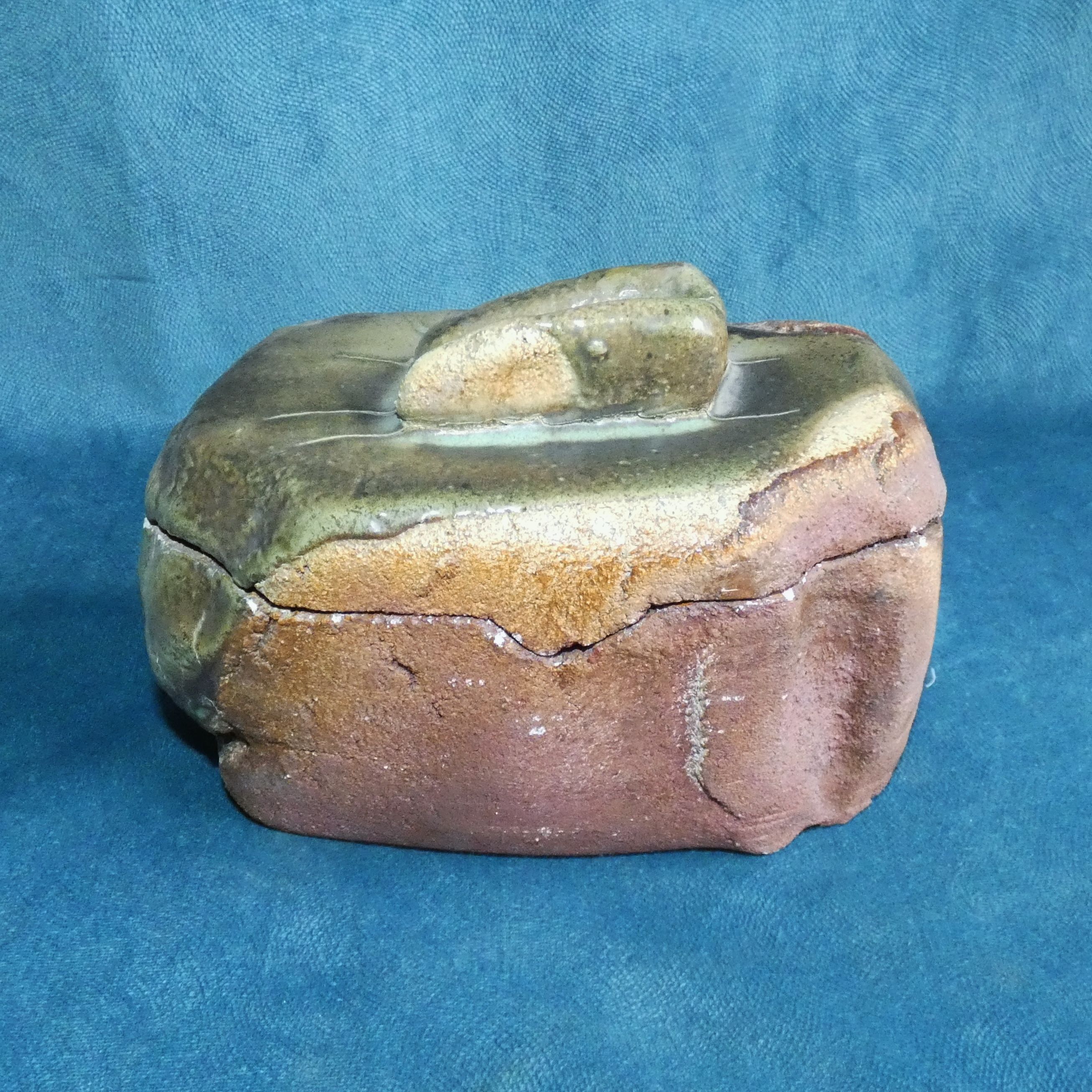 Atelier Sant Vicens Perpignan Ceramic box to identify Brutalist