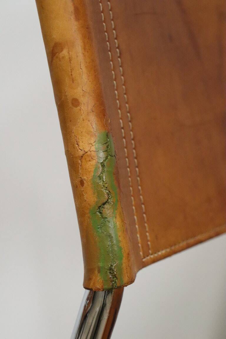 Set of 4 vintage leather and chrome metal chairs, 1970