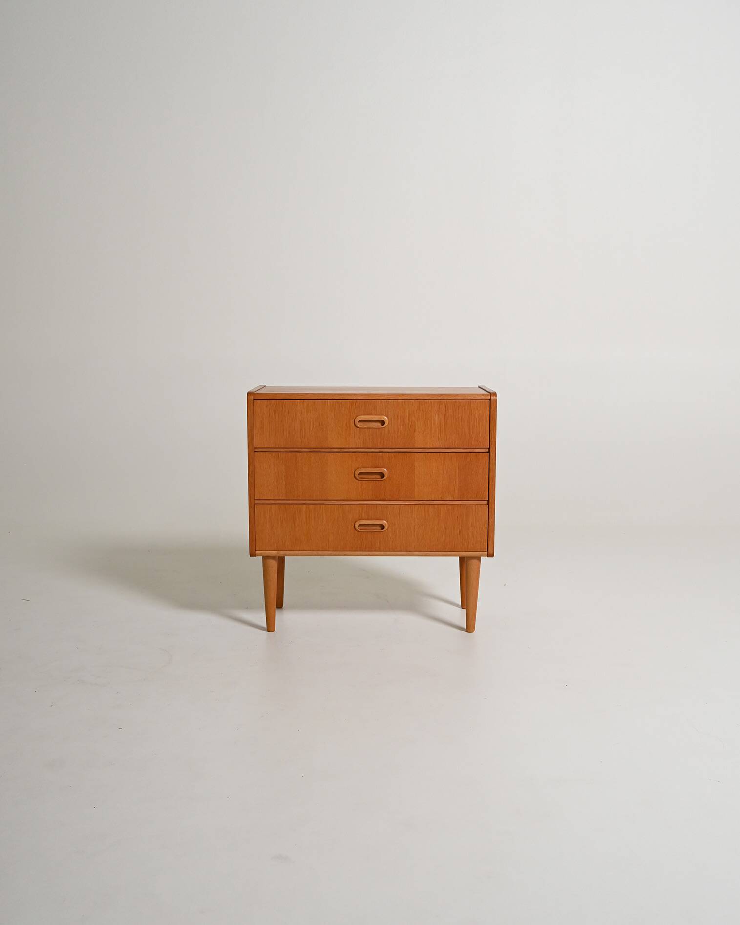 Table de chevet scandinave, années 1950-60