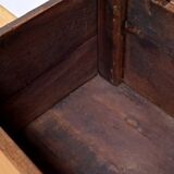 Important oak chest – late 19th century