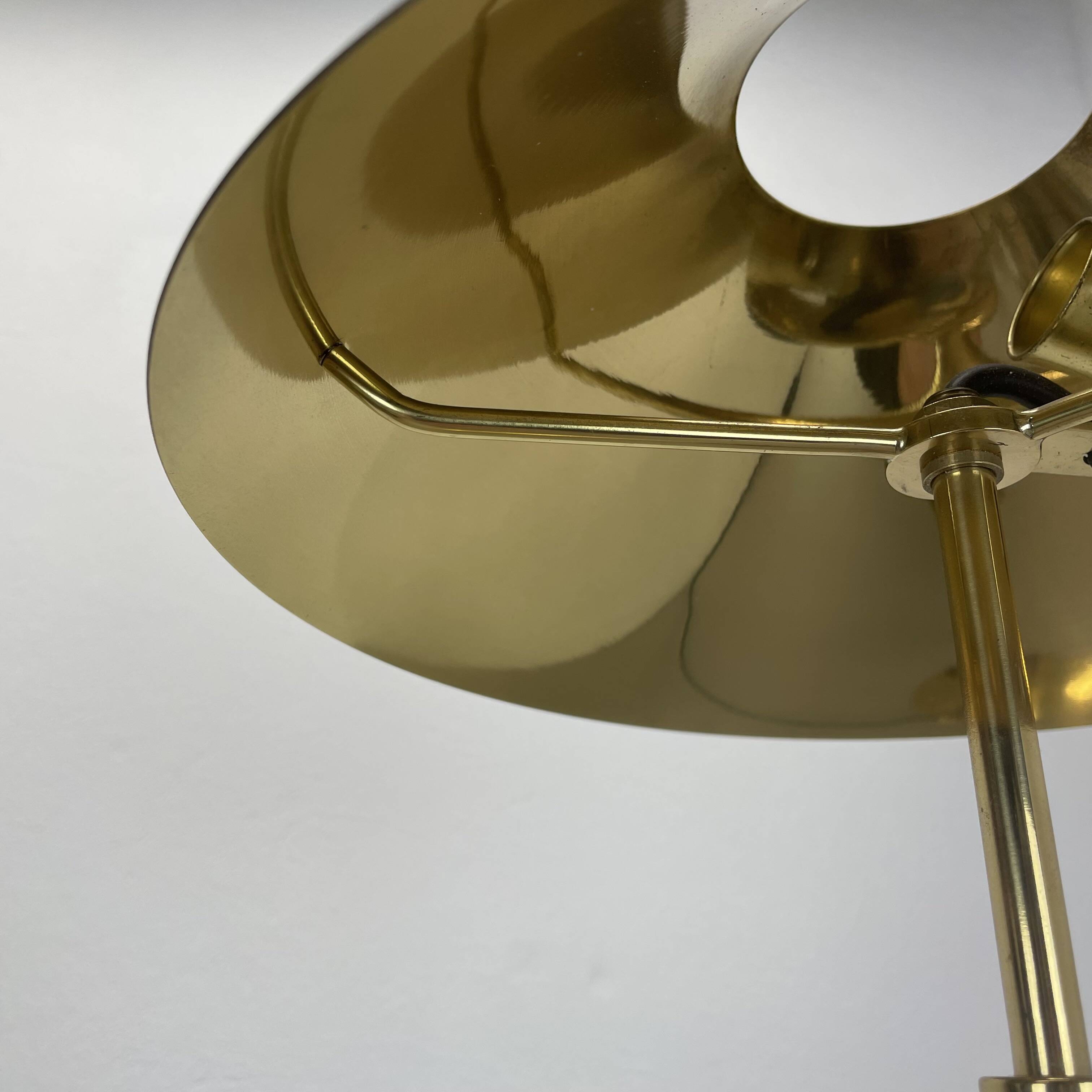 Grande lampe de table moderniste originale en laiton de 72 cm par ANTA Leuchten, Allemagne,