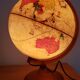 Globe terrestre antique ocre