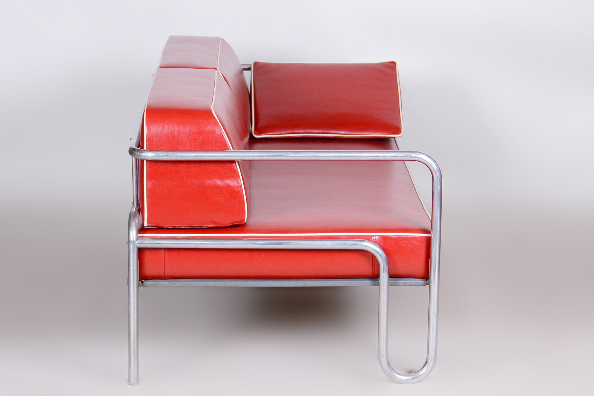 Fully restored red bauhaus sofa, high-quality leather, tubular chrome, 1930s