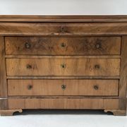 Louis Philippe chest of drawers in solid cherry wood, 19th century.