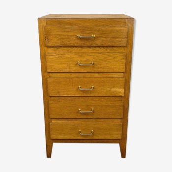 Former haberdashery dresser 60s