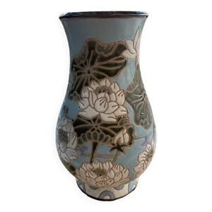 Vase en céramique à motif de