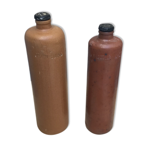 2 bouteilles en grès Erven Lucas