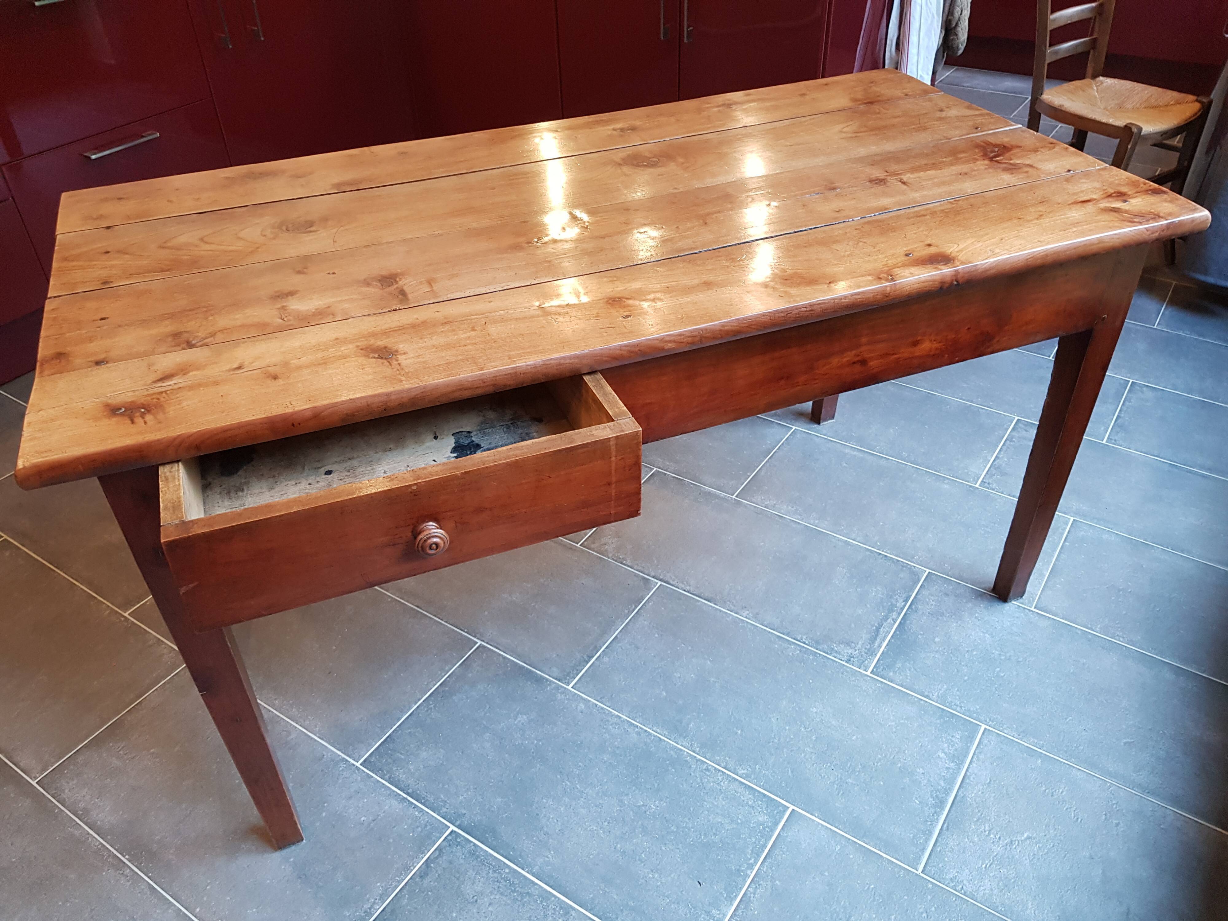 Farm table in cherry 1890