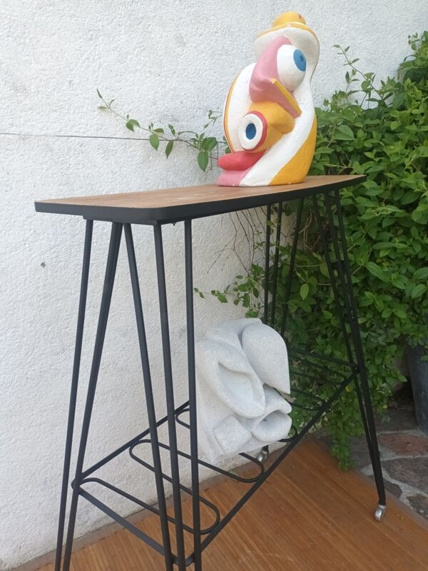 Console pieds eiffel