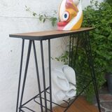 Eiffel foot console