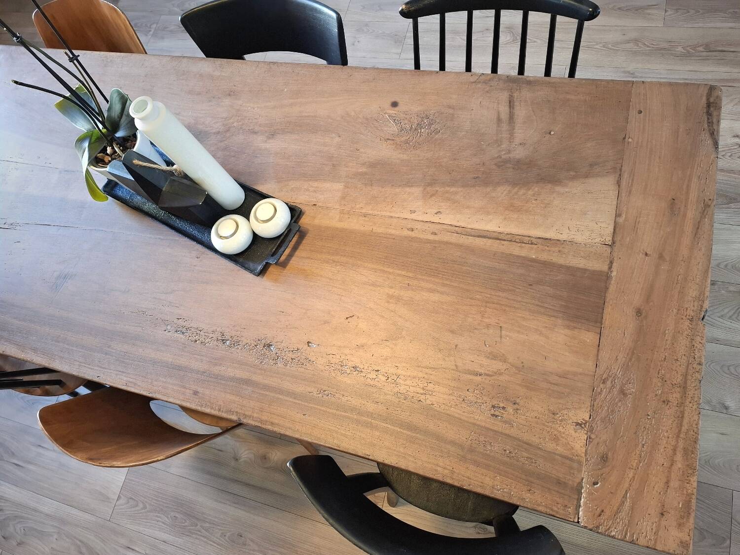 Walnut farmhouse table 200x80 8 people.