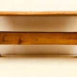 Table en pin de pays