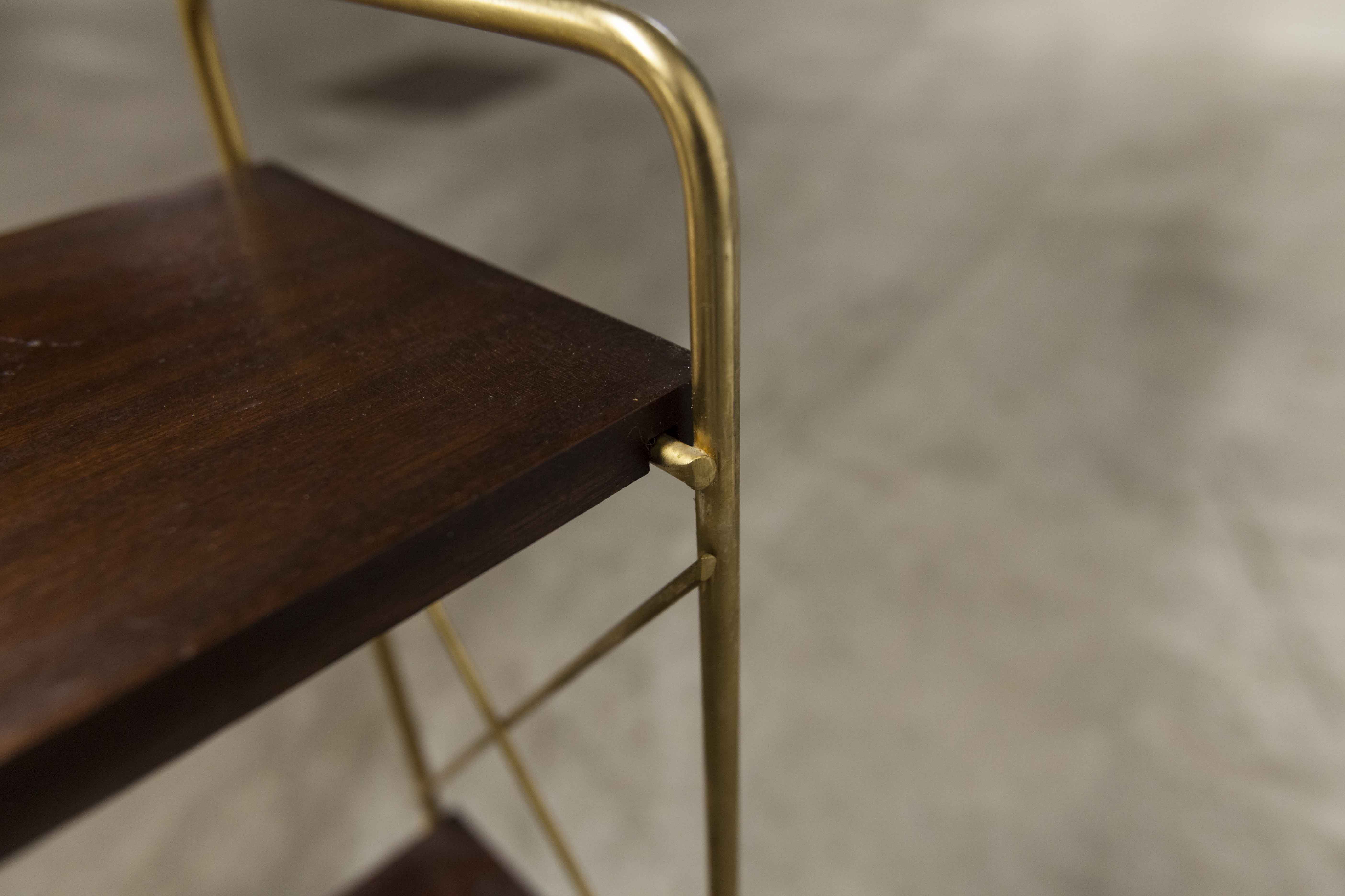 Thong shelf on foot L78.5