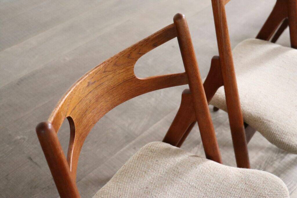 Hans J. Wegner CH29 Sawbuck dining chairs for Carl Hansen & Son 1952