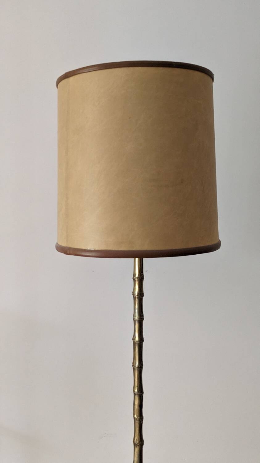 Gilded bronze floor lamp in the Maison Bagués style in France