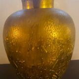 Golden vase