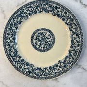 Flat plate made of ironstone from Gien, "Garlands" decoration, 1937.