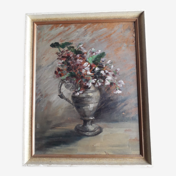 Old oil painting representing a bouquet of flowers.