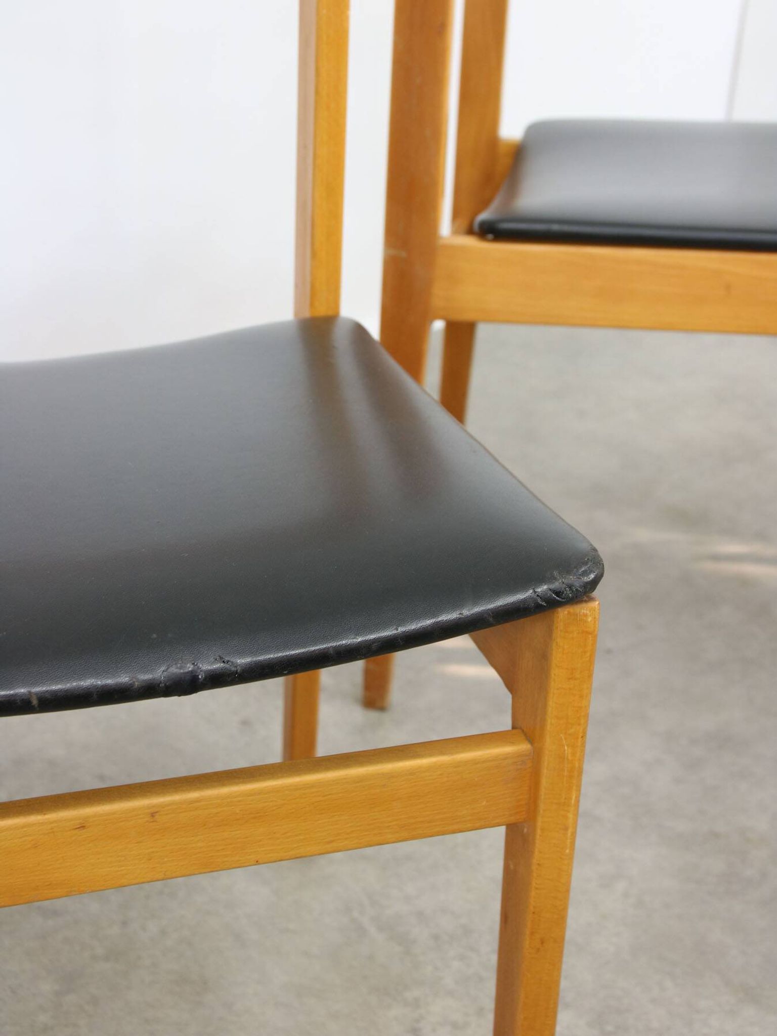 Vintage Chairs in style of Gio Ponti, 1970, set of 4