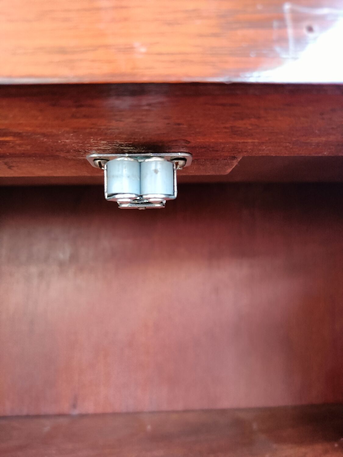 Bookcase forming showcase styleLouis XVI marble top