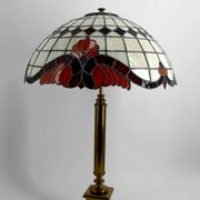 Important Tiffany-style lamp, bronze and stained glass – 20th century
