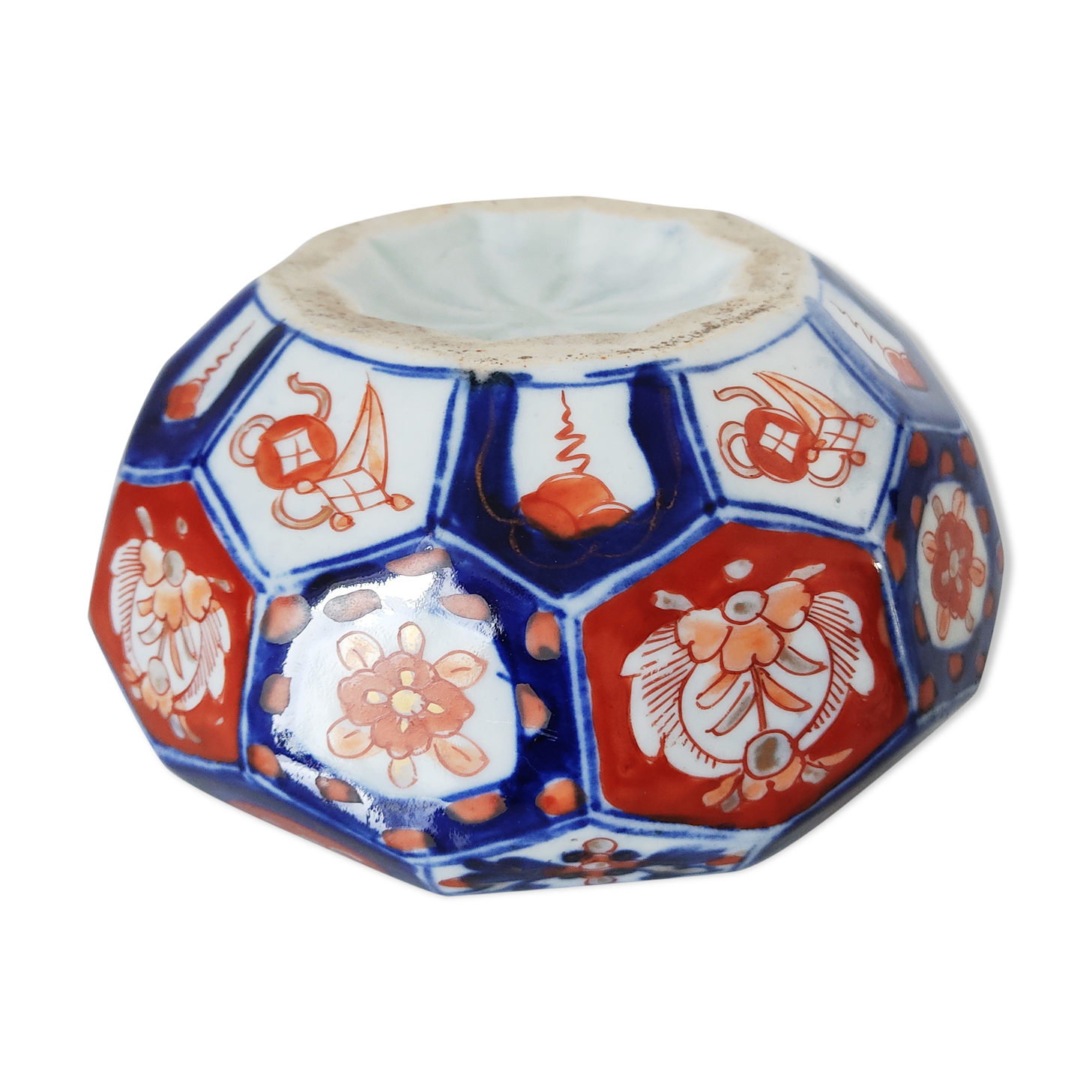 Bowl imari Japan Meiji decoration flowers