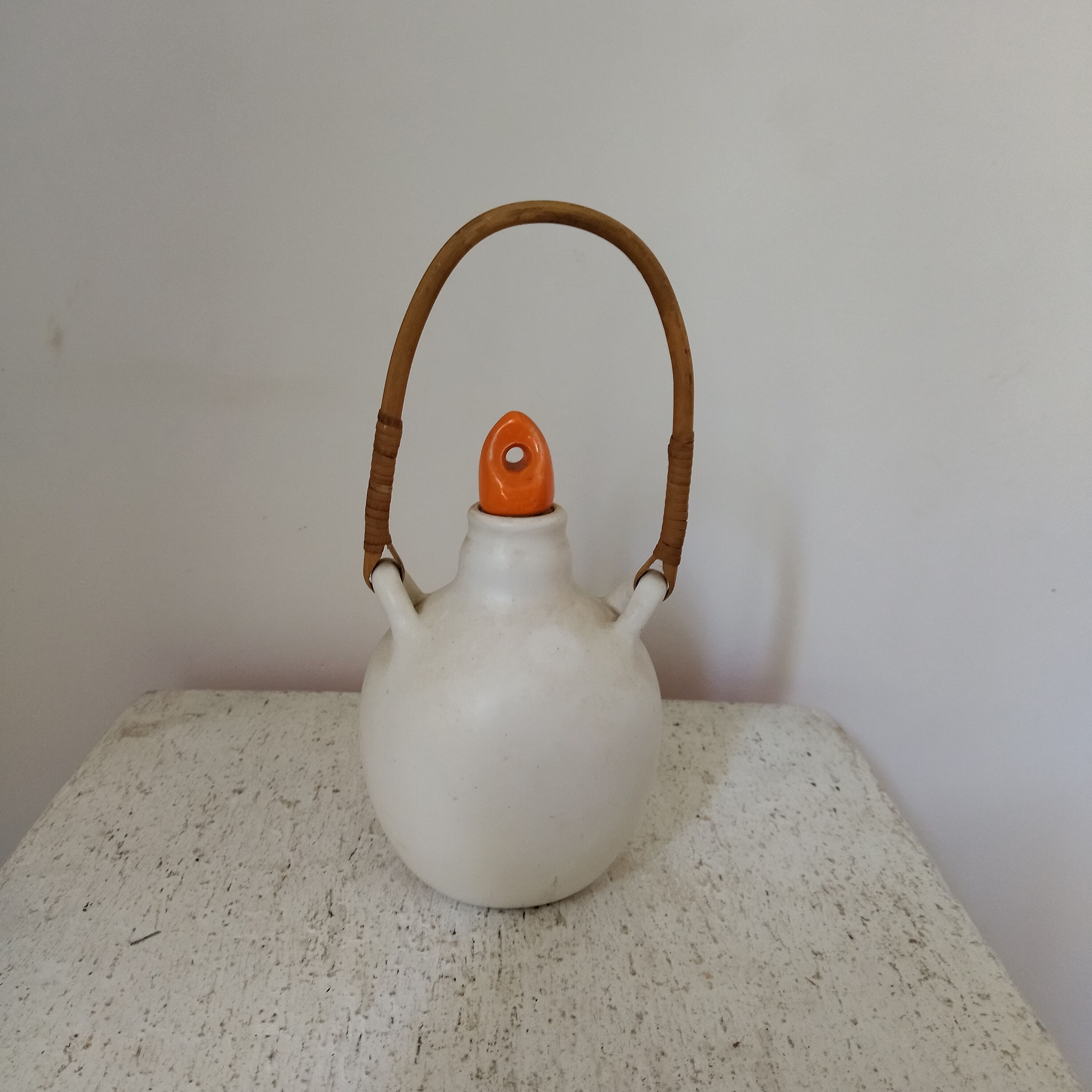 Ceramic pourer 50s signed Lili Voltz Vallauris