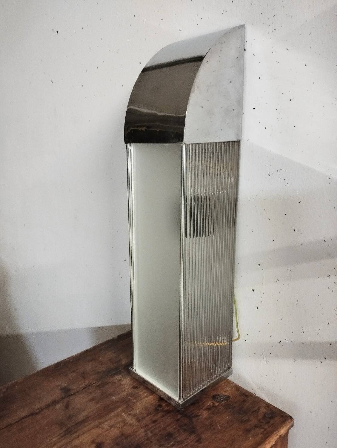 Applique métal et verre