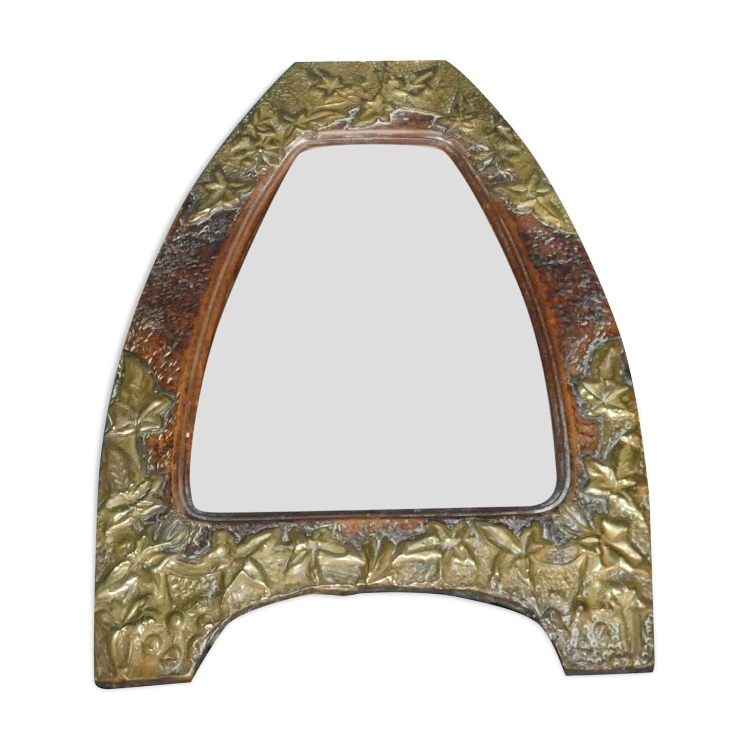 Mirror wood and appliques of brass repelled circa 1900 art nouveau france