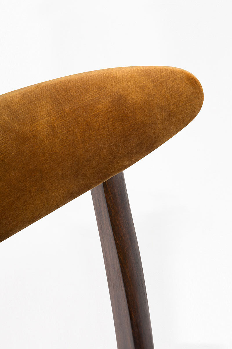 Set of 4 type 200-190 chairs by R. T. Hałas